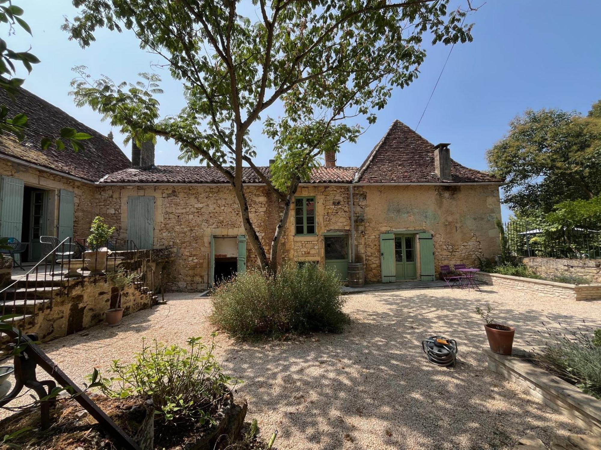 1 Rue Pasquet - 2 Double Rooms In The Main House Beaumont-du-Périgord Exterior photo