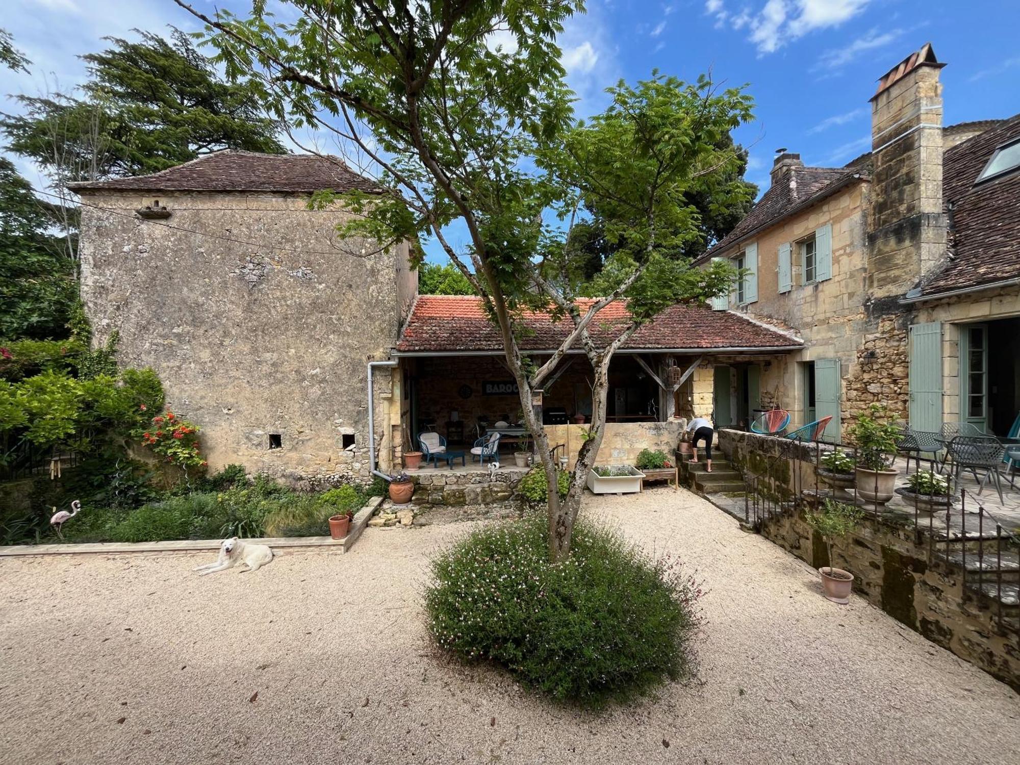 1 Rue Pasquet - 2 Double Rooms In The Main House Beaumont-du-Périgord Exterior photo